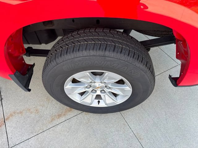 Used 2025 Chevrolet Silverado 1500 LT AWD/4WD image 11