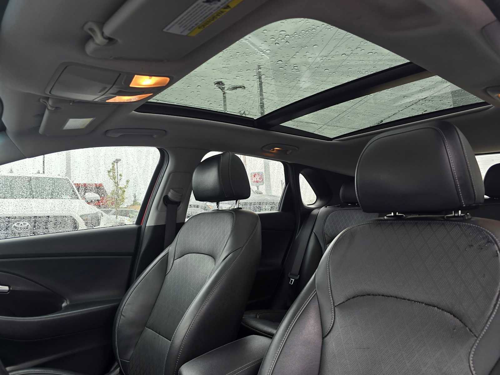 Used 2020 Hyundai Elantra GT w/ Style Package 02 image 22