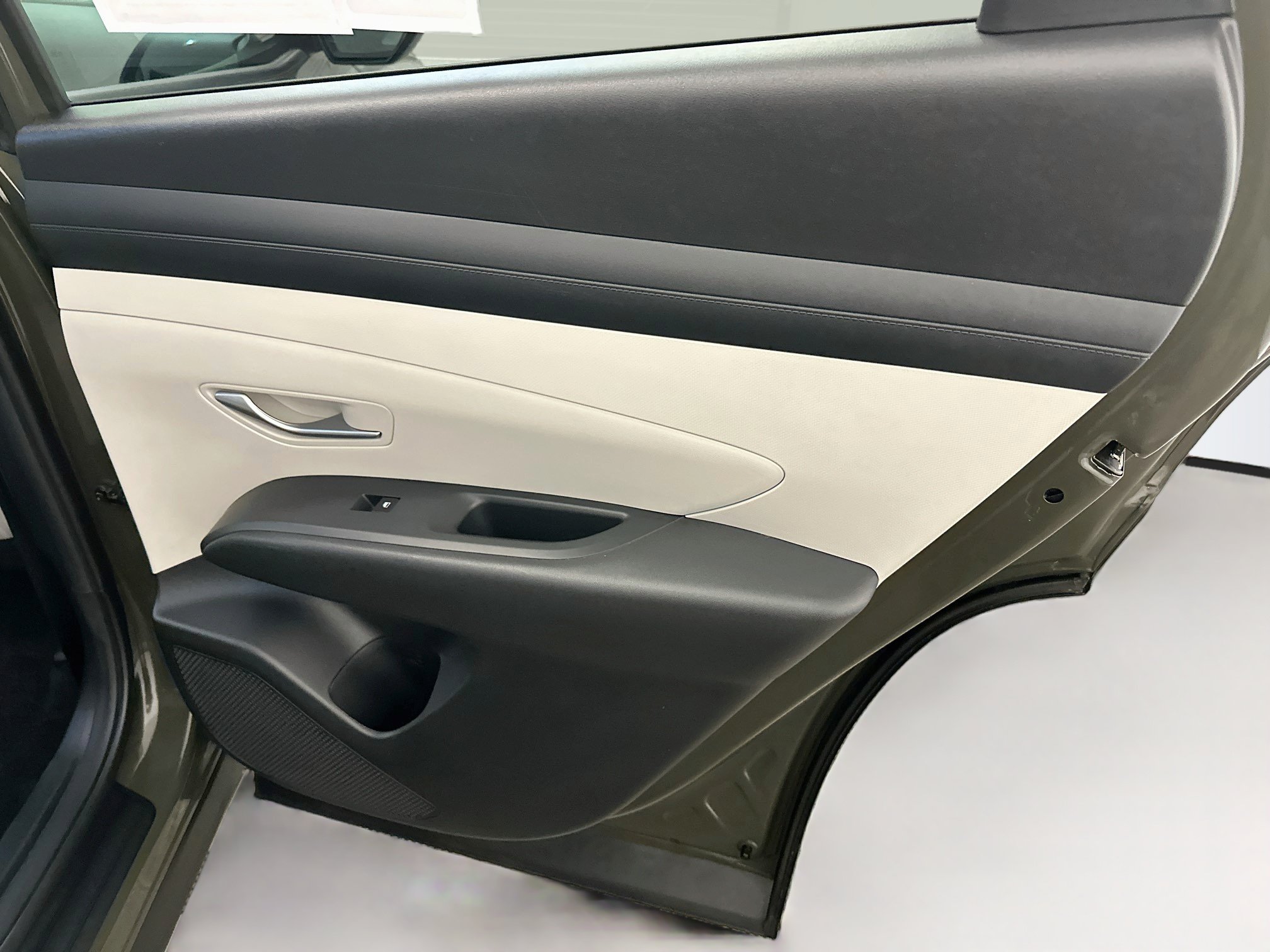 Used 2025 Hyundai Tucson SEL AWD/4WD image 32
