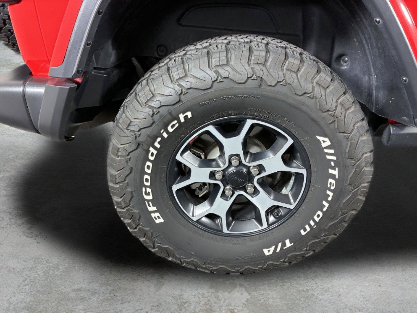 Used 2022 Jeep Wrangler Unlimited Rubicon w/ LED Lighting Group AWD/4WD image 28
