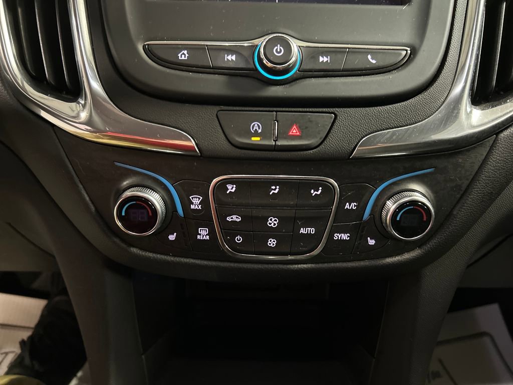 Used 2024 Chevrolet Equinox LT w/ LPO, Floor Liner Package image 19