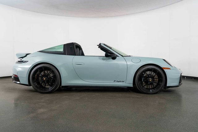 Used 2025 Porsche 911 Targa 4 GTS image 9