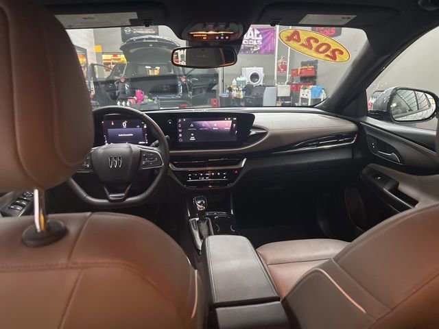 Used 2024 Buick Envista Avenir image 17