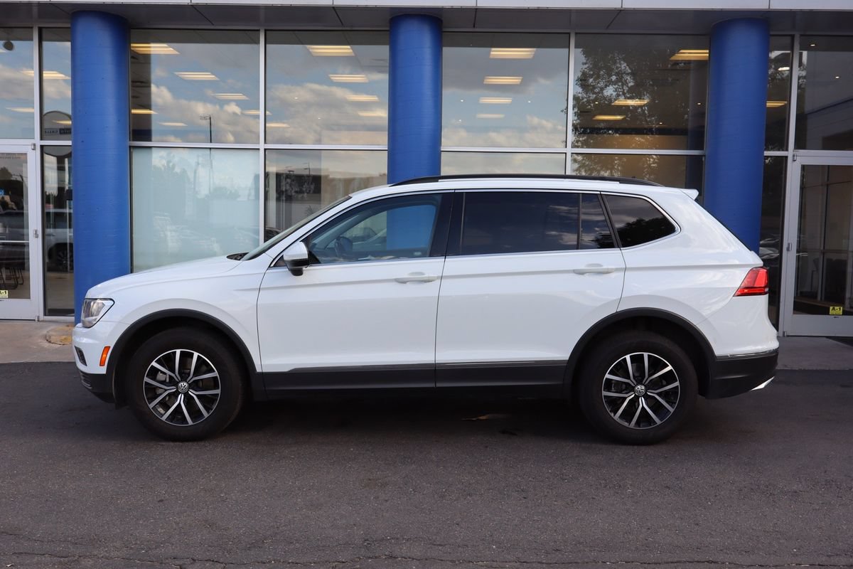 Used 2021 Volkswagen Tiguan SE w/ 3rd Row Seat Package AWD/4WD image 2