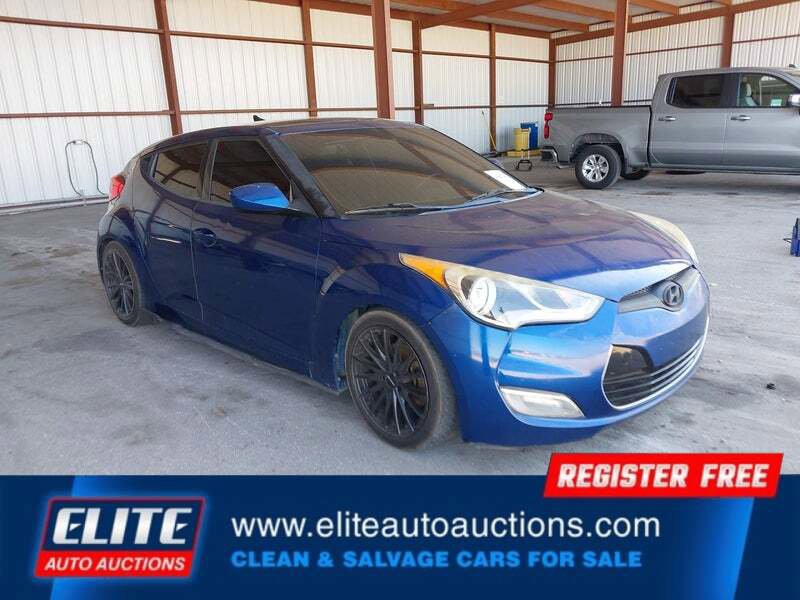 Used 2017 Hyundai Veloster Value Edition FWD image 1