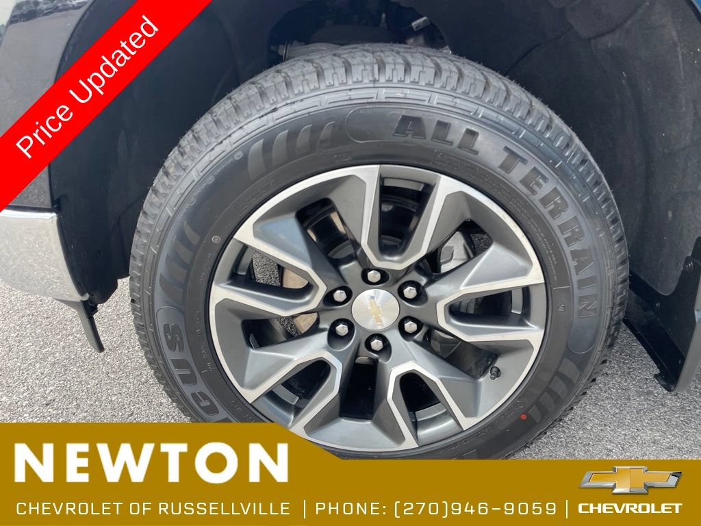 Used 2024 Chevrolet Silverado 1500 LT AWD/4WD image 46