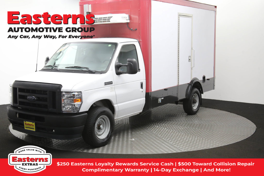 Used 2023 Ford E-350 and Econoline 350 Super Duty w/ Power Windows & Locks Group RWD image 55