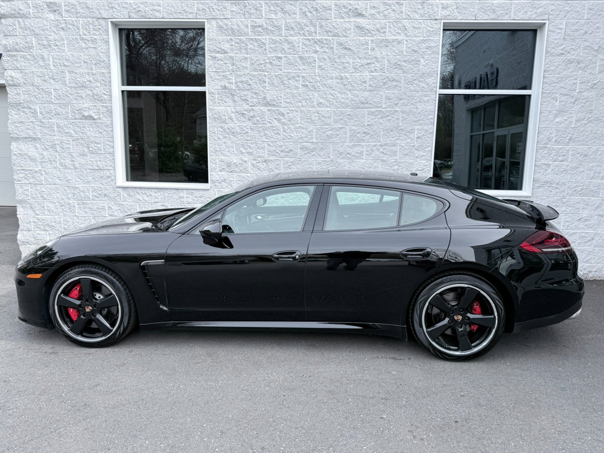 Used 2014 Porsche Panamera AWD/4WD image 6