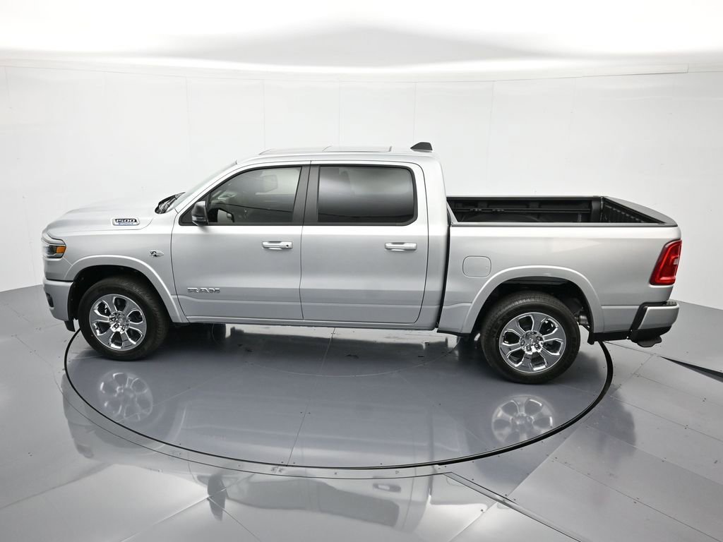 New 2026 RAM 1500 4x4 Crew Cab image 37