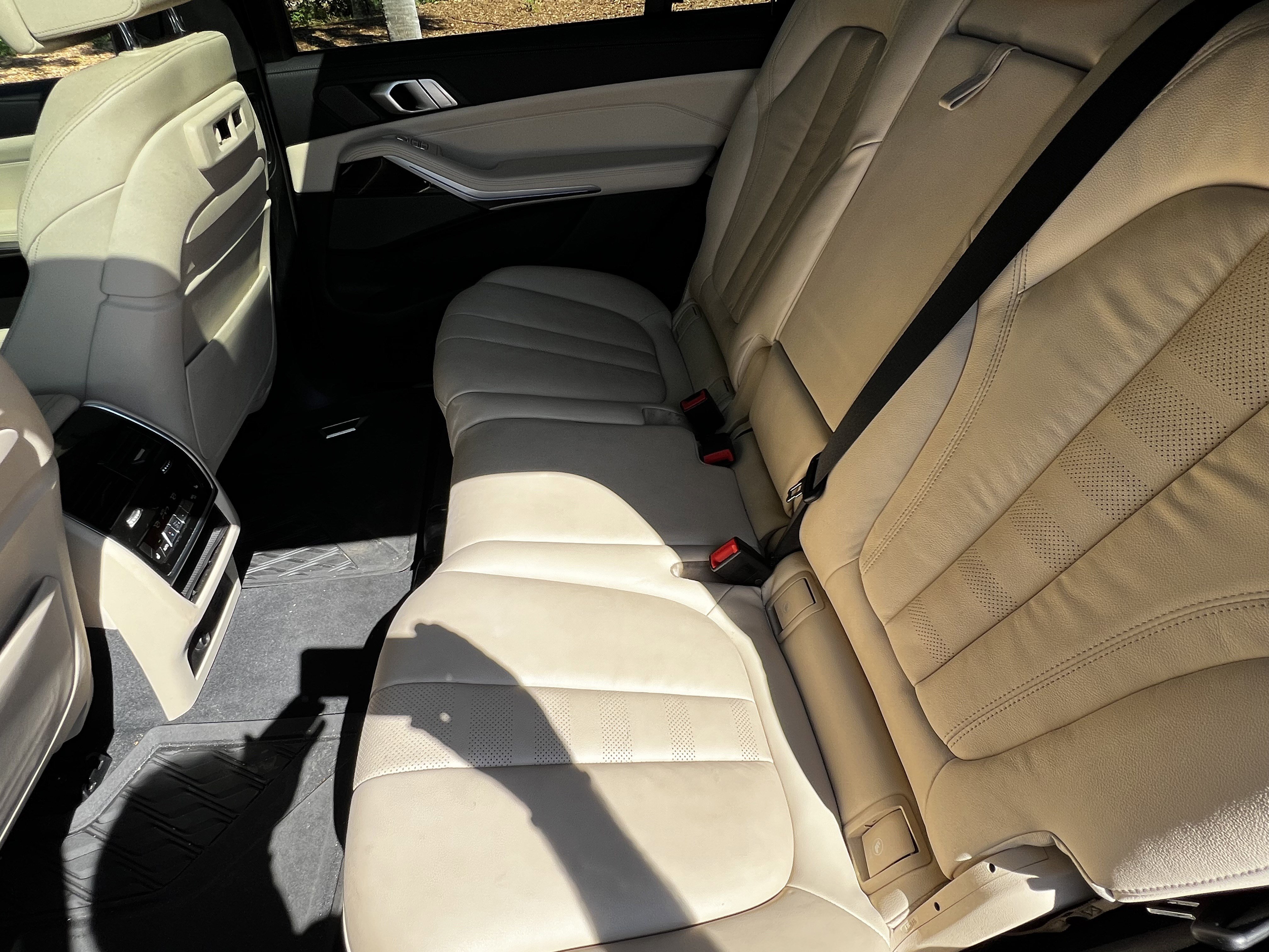 Used 2021 BMW X7 M50i AWD/4WD image 31