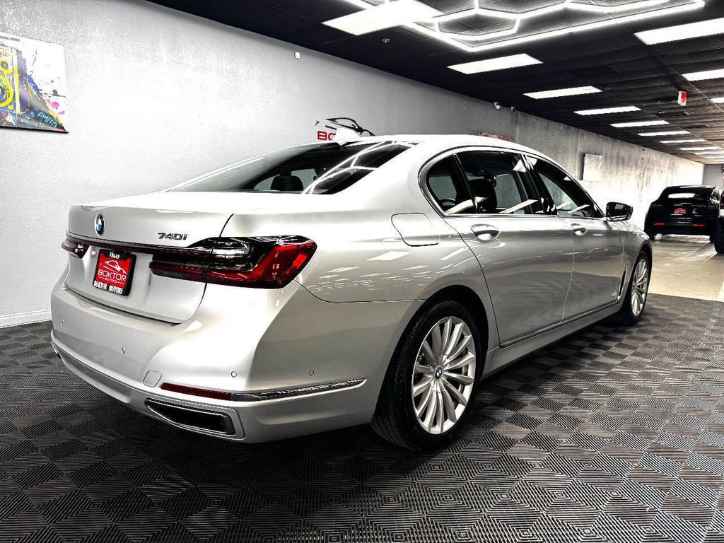 Used 2020 BMW 740i RWD image 14