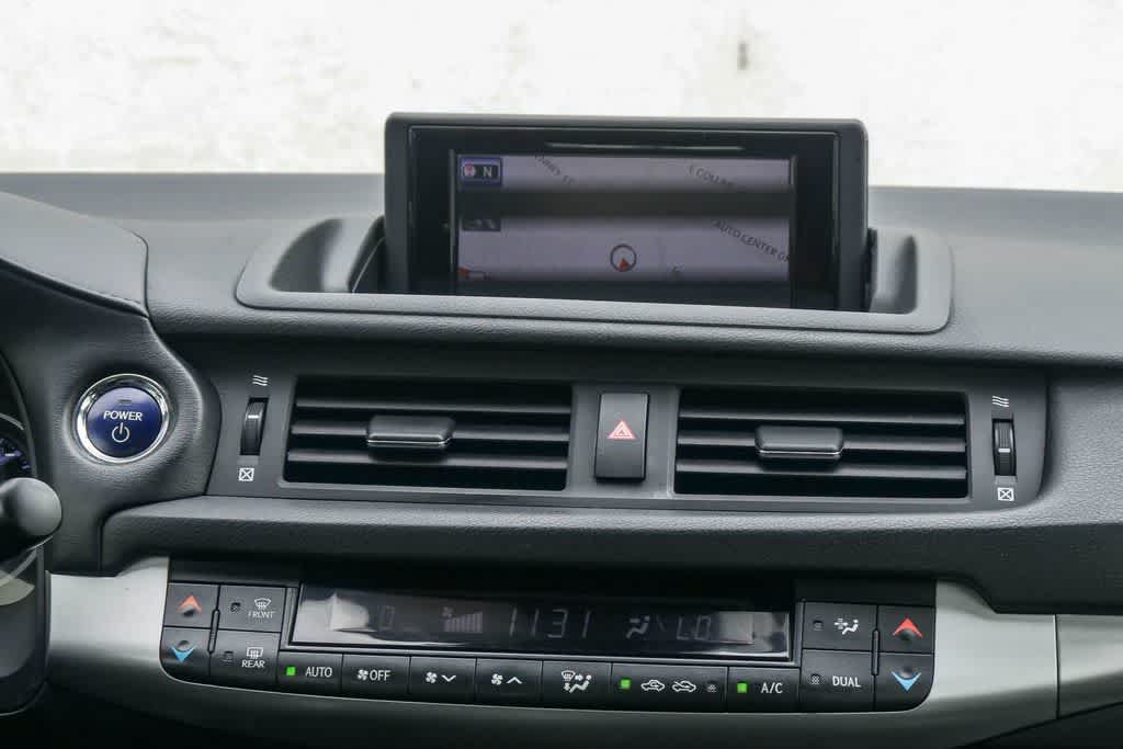 Used 2013 Lexus CT 200h w/ Premium Pkg w/Navigation FWD image 13