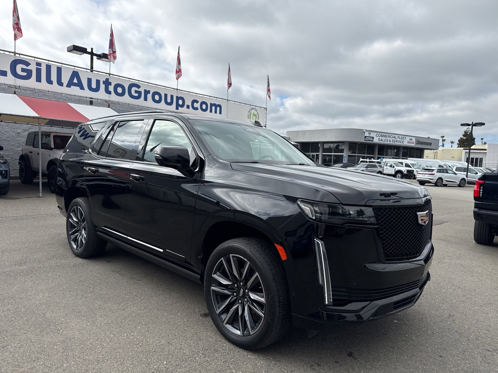 Used 2021 Cadillac Escalade Sport Platinum w/ Heavy-Duty Trailer Package image 2