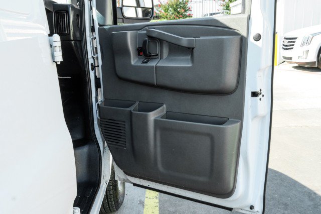 Used 2022 Chevrolet Express 2500 Extended w/ Driver Convenience Package RWD image 30
