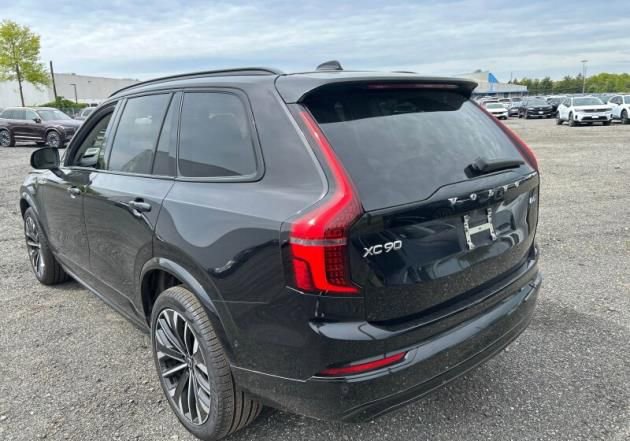 Used 2026 Volvo XC90 B6 Ultra AWD/4WD image 4