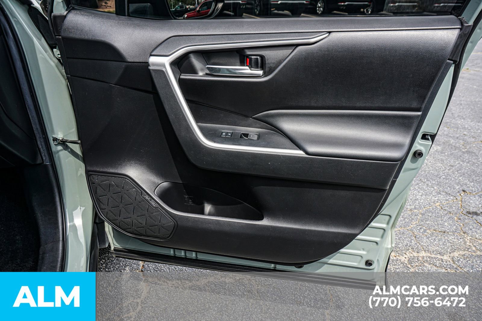 Used 2023 Toyota RAV4 XLE Premium FWD image 50