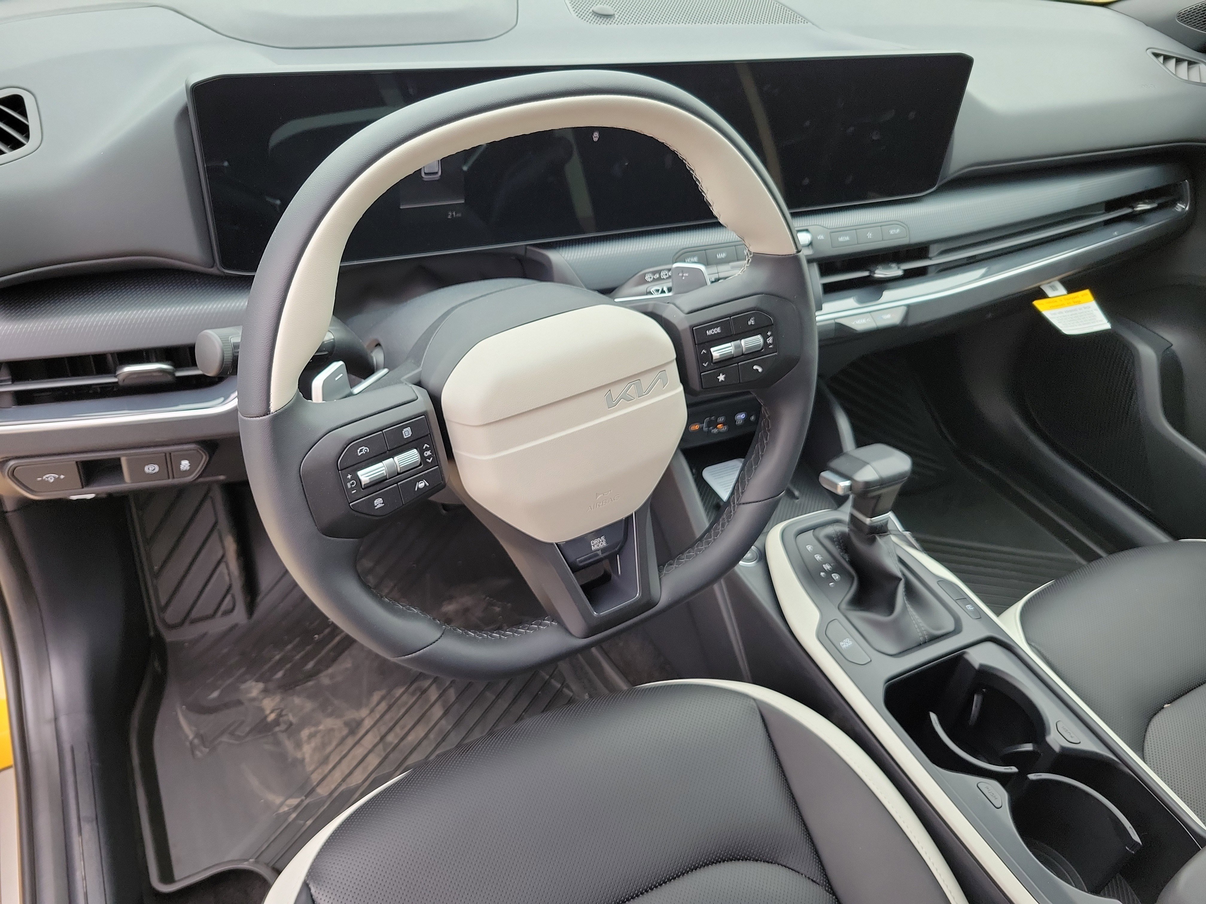 New 2026 Kia K4 GT-Line image 2