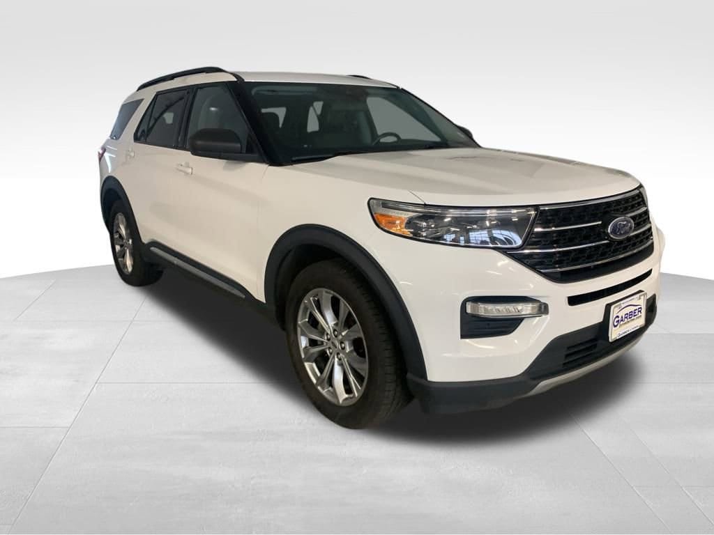 Used 2020 Ford Explorer XLT w/ Equipment Group 202A image 7