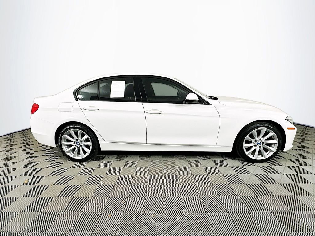 Used 2015 BMW 320i xDrive Sedan AWD/4WD image 10