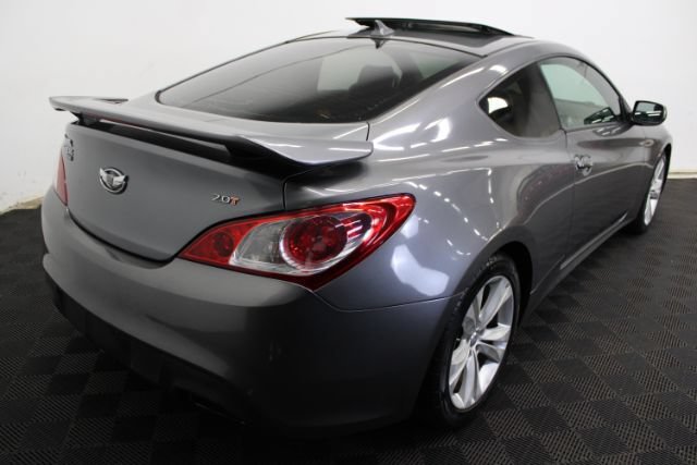 Used 2011 Hyundai Genesis 2.0T RWD image 8