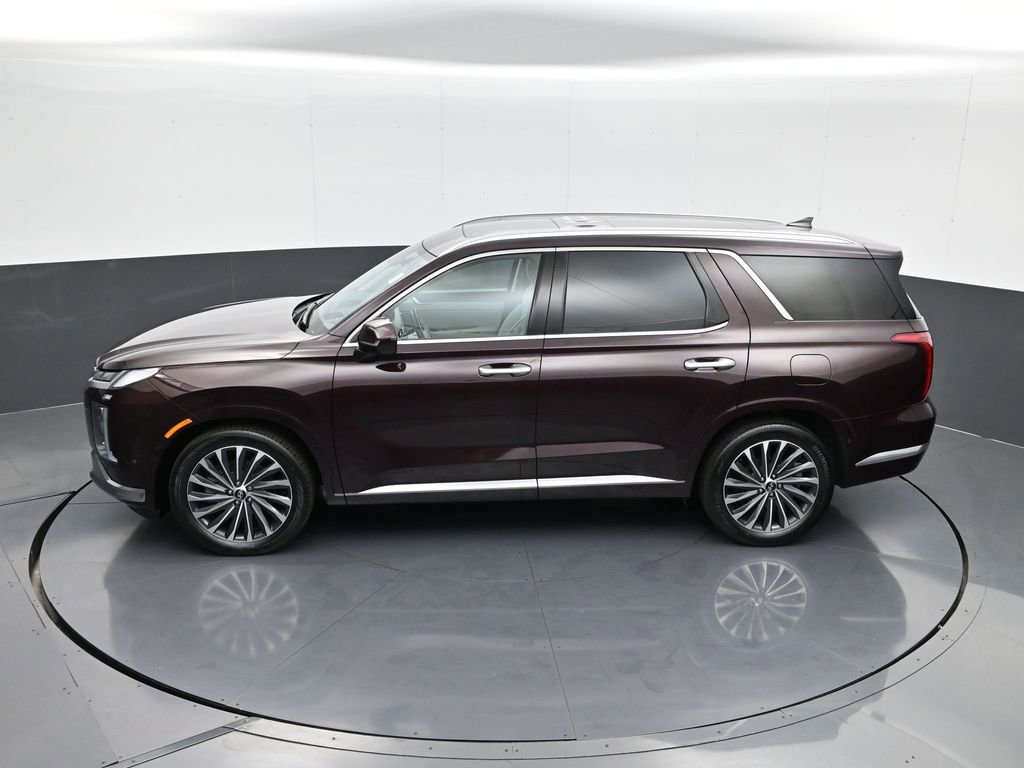Used 2023 Hyundai Palisade Calligraphy image 21