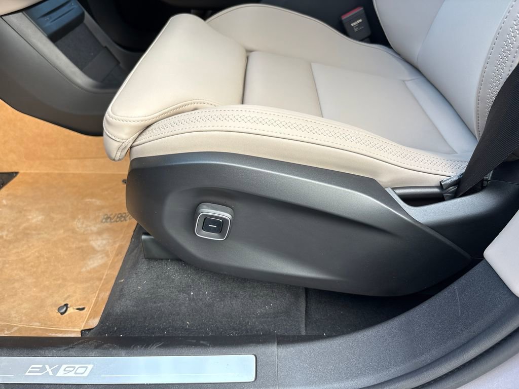 New 2026 Volvo EX90 Plus image 6