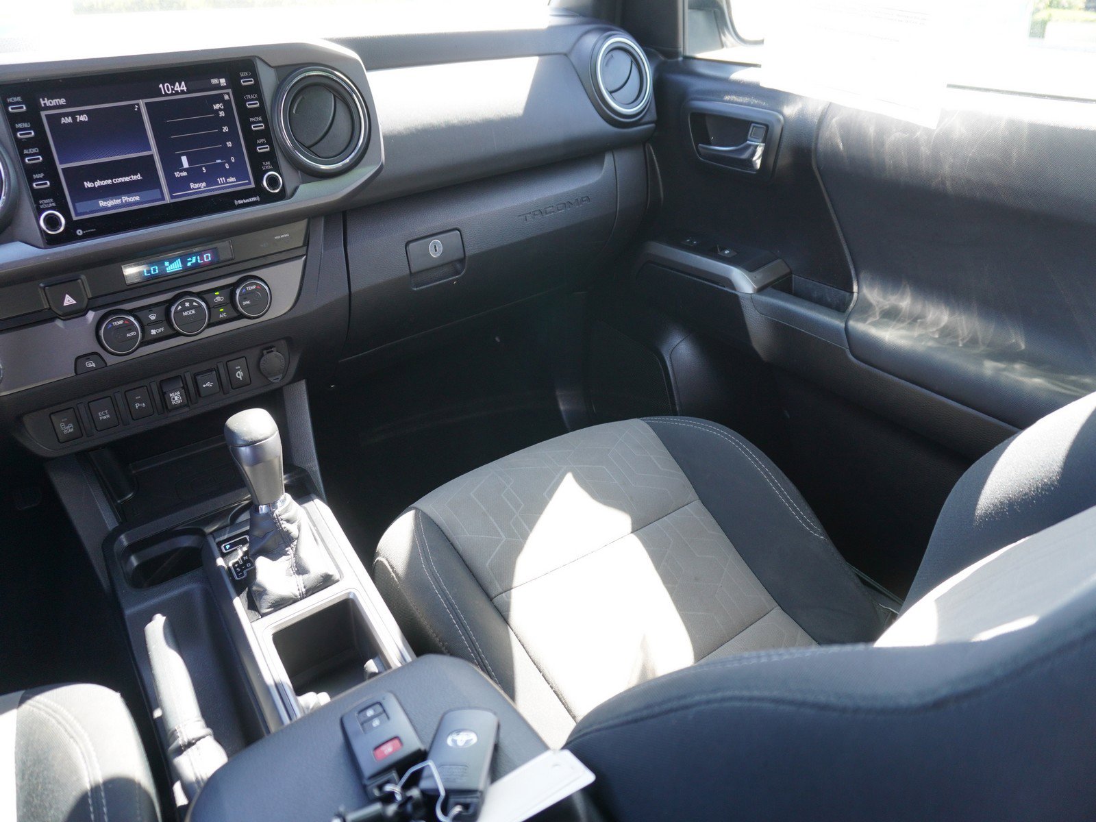 Used 2021 Toyota Tacoma TRD Off-Road w/ Technology Package image 16