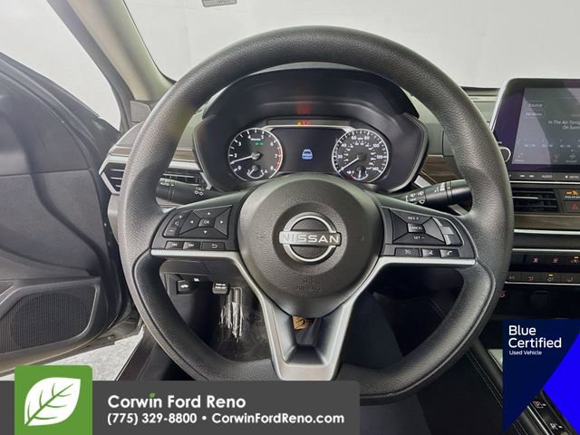 Used 2023 Nissan Altima 2.5 SV FWD image 14