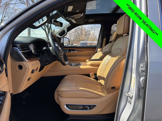 Used 2022 Jeep Grand Wagoneer Series III w/ Rear Seat Video Group 1 image 3