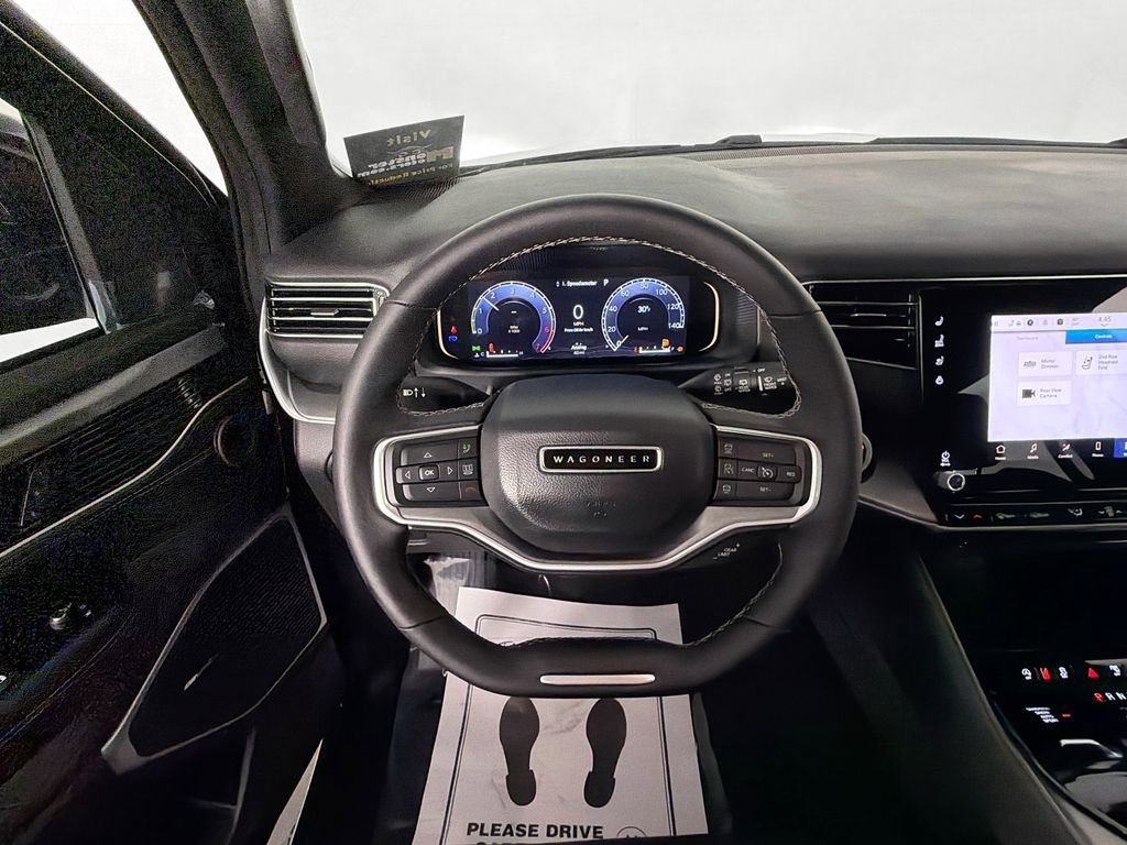 Used 2025 Jeep Wagoneer 4WD image 11