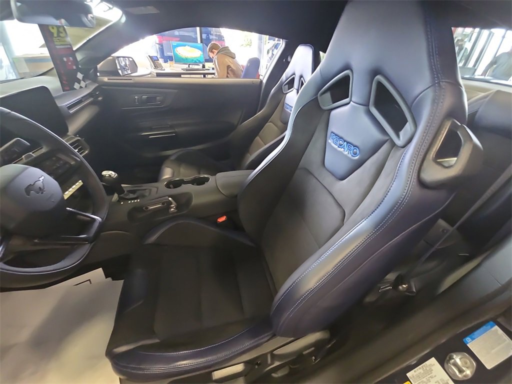 Used 2025 Ford Mustang Dark Horse image 14