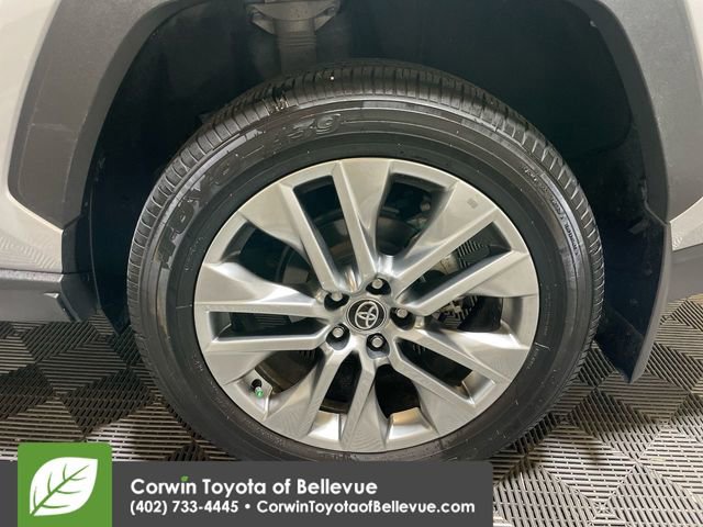Used 2023 Toyota RAV4 XLE Premium image 25