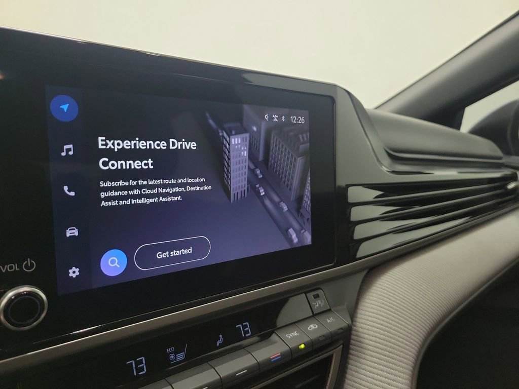 Used 2025 Toyota Camry SE w/ Convenience Package image 27