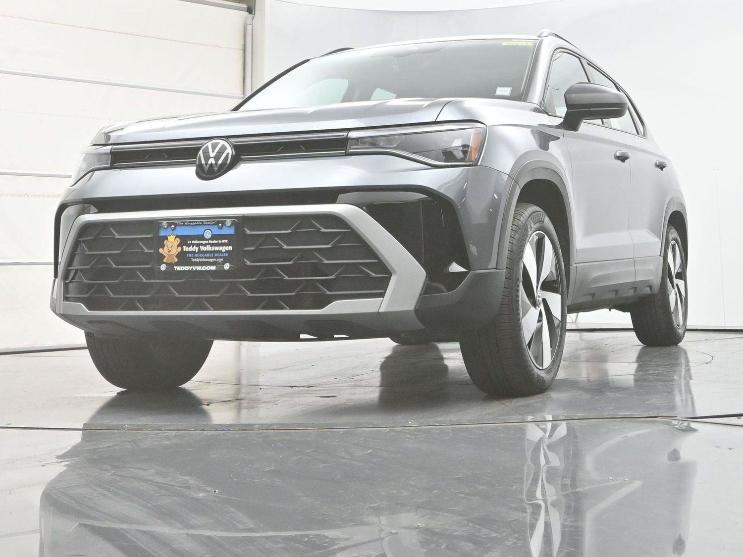 Certified 2025 Volkswagen Taos S AWD/4WD image 29