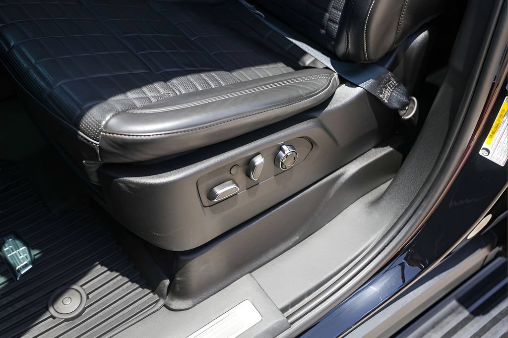 Certified 2023 Cadillac Escalade V AWD/4WD image 8