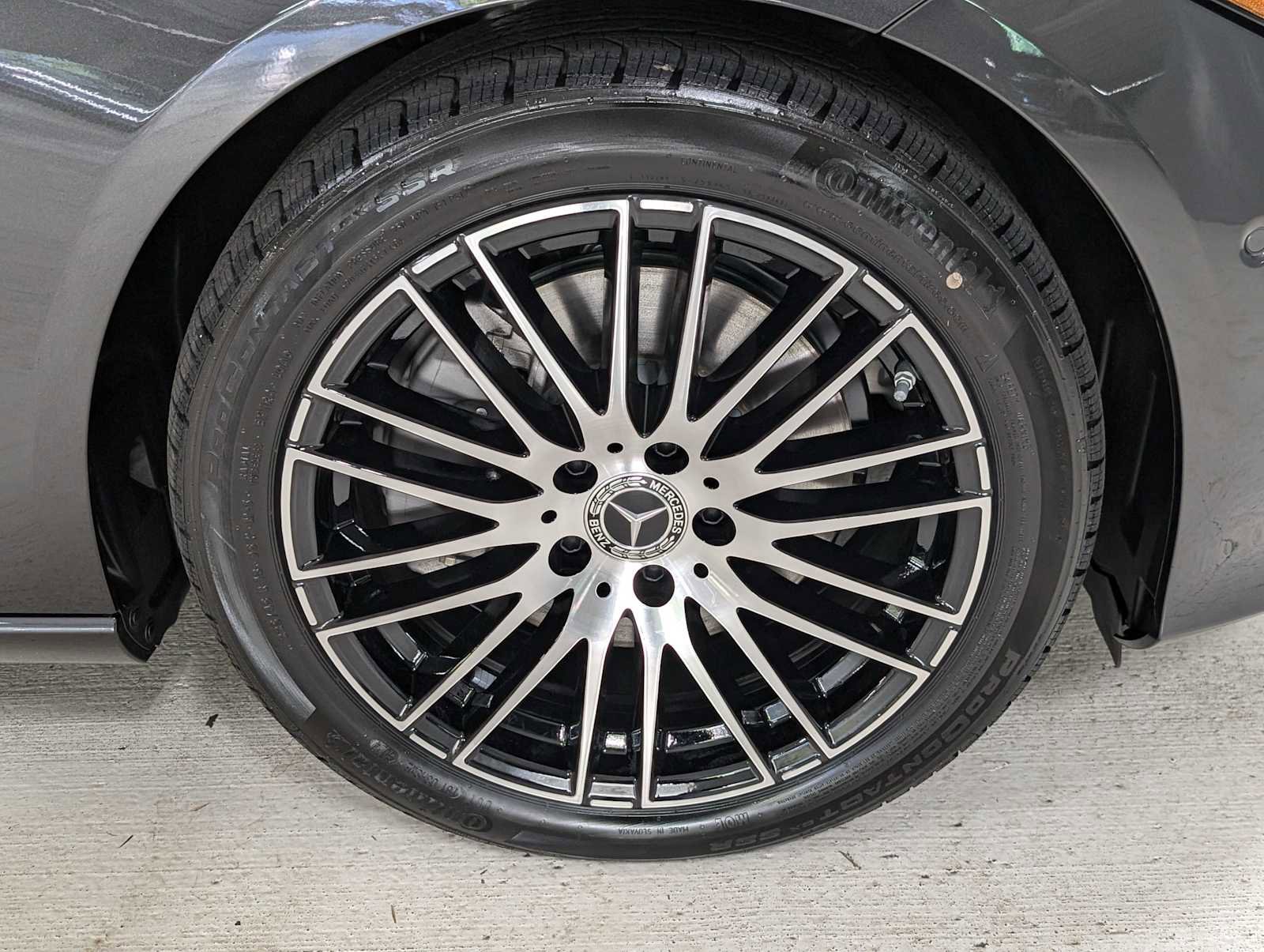 Used 2025 Mercedes-Benz C 300 4MATIC Sedan image 9