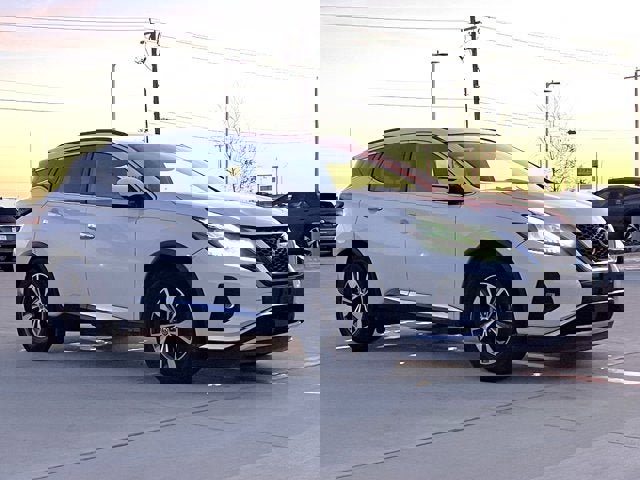 Used 2019 Nissan Murano SV w/ Premium Package image 6