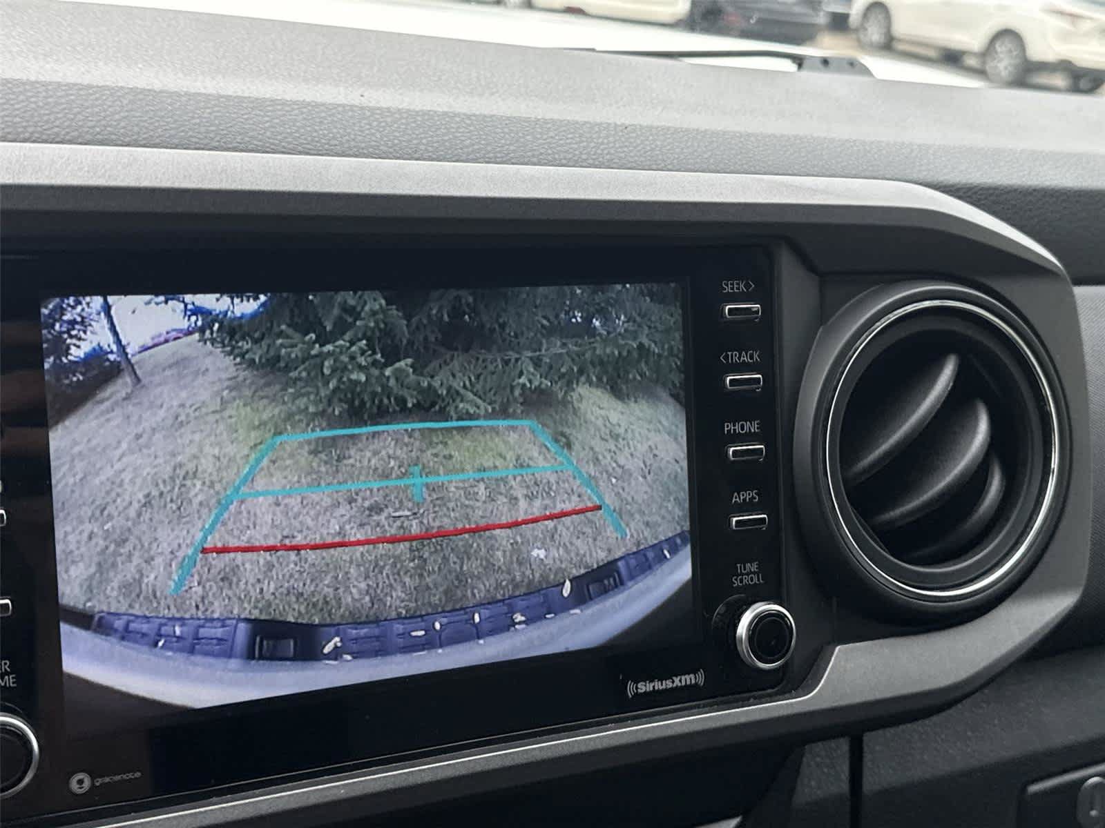Used 2020 Toyota Tacoma TRD Off-Road AWD/4WD image 23