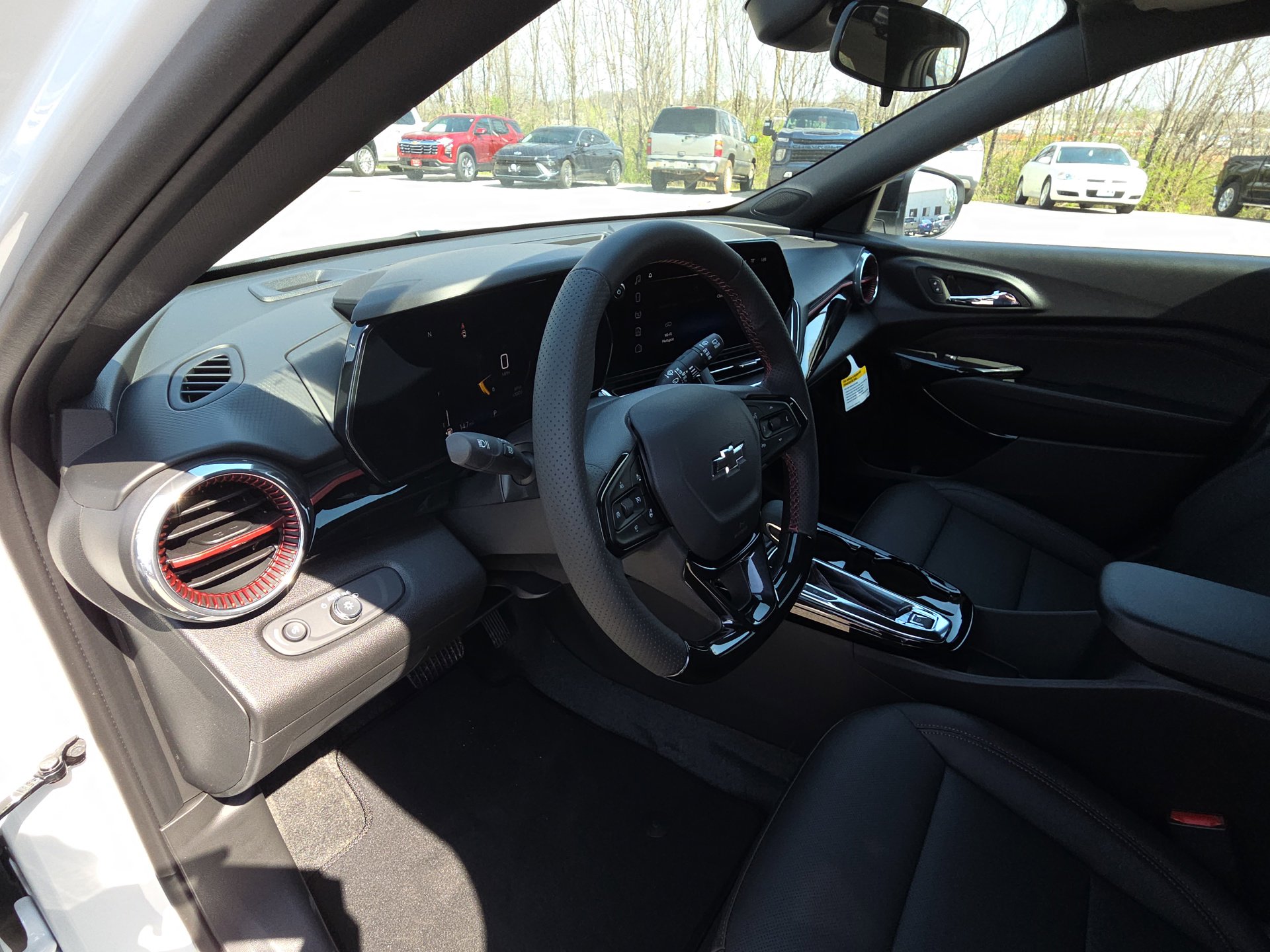 New 2026 Chevrolet Trax RS w/ Driver Confidence Package image 14