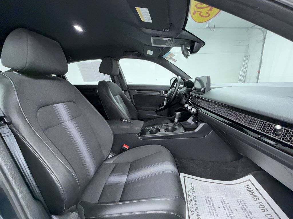 Used 2025 Honda Civic Sport image 21
