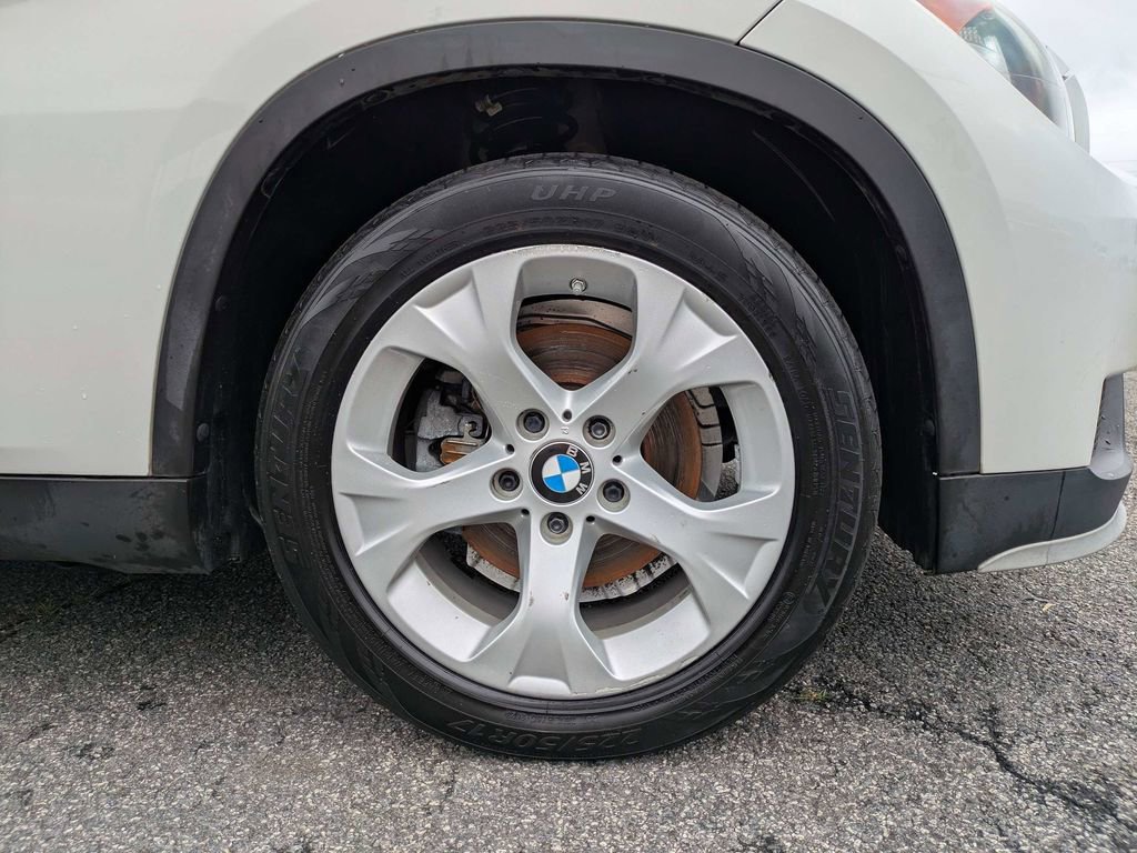 Used 2015 BMW X1 sDrive28i RWD image 12