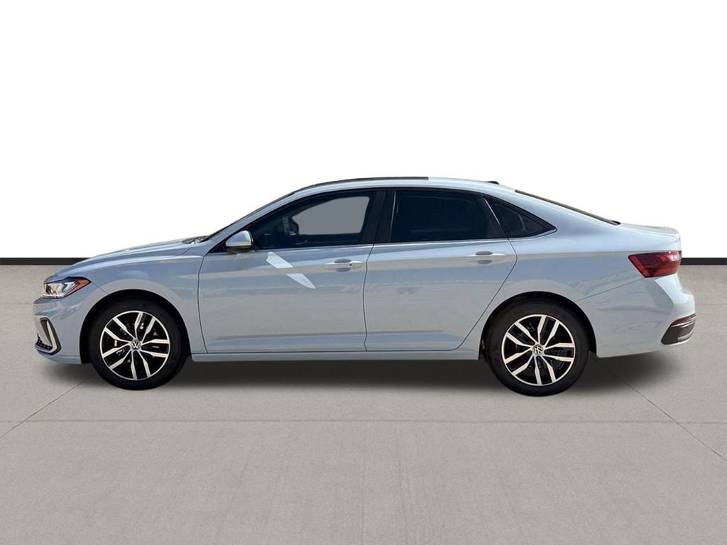 New 2026 Volkswagen Jetta SE FWD image 11