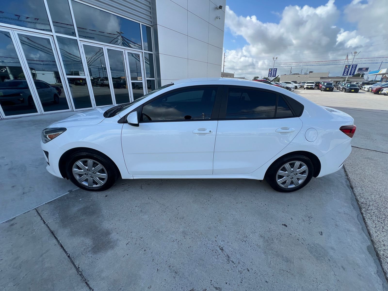 Used 2023 Kia Rio LX FWD image 5
