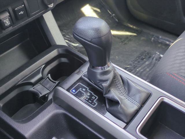Used 2022 Toyota Tacoma SR5 w/ Technology Package image 22
