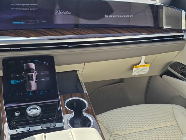 New 2026 Cadillac Escalade Platinum Sport AWD/4WD image 22