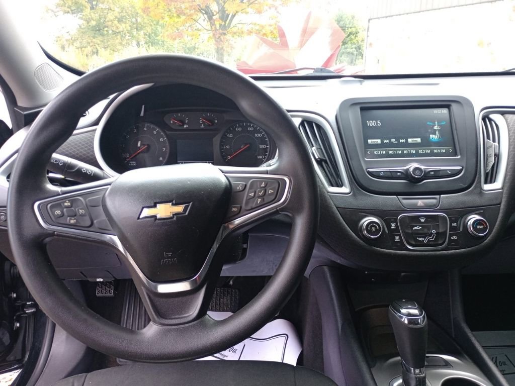 Used 2016 Chevrolet Malibu LS image 18