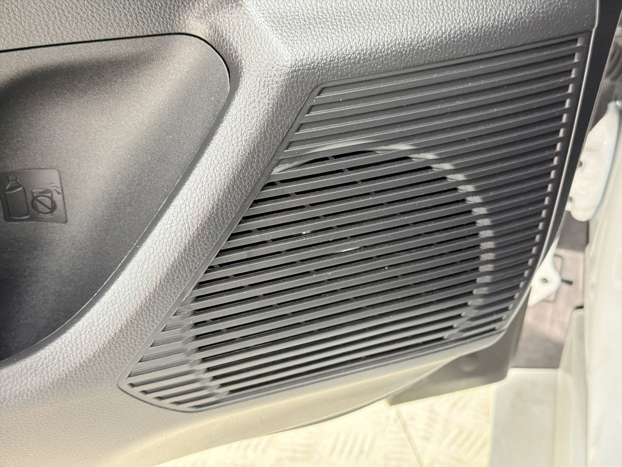 Used 2024 Toyota Prius Prime SE FWD image 22