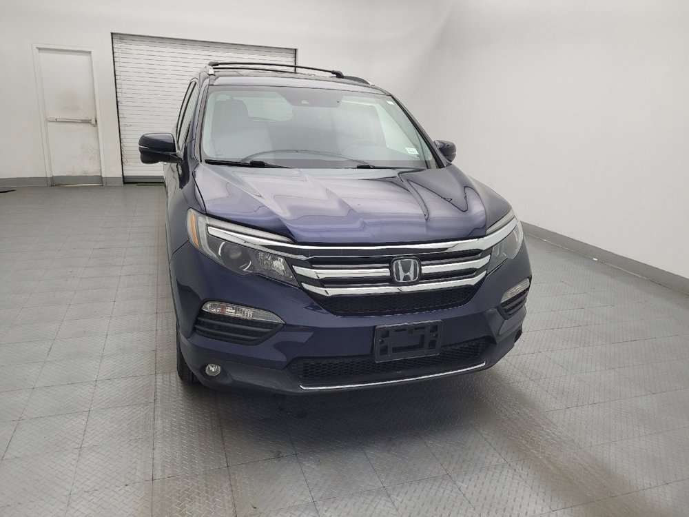 Used 2016 Honda Pilot Touring image 14