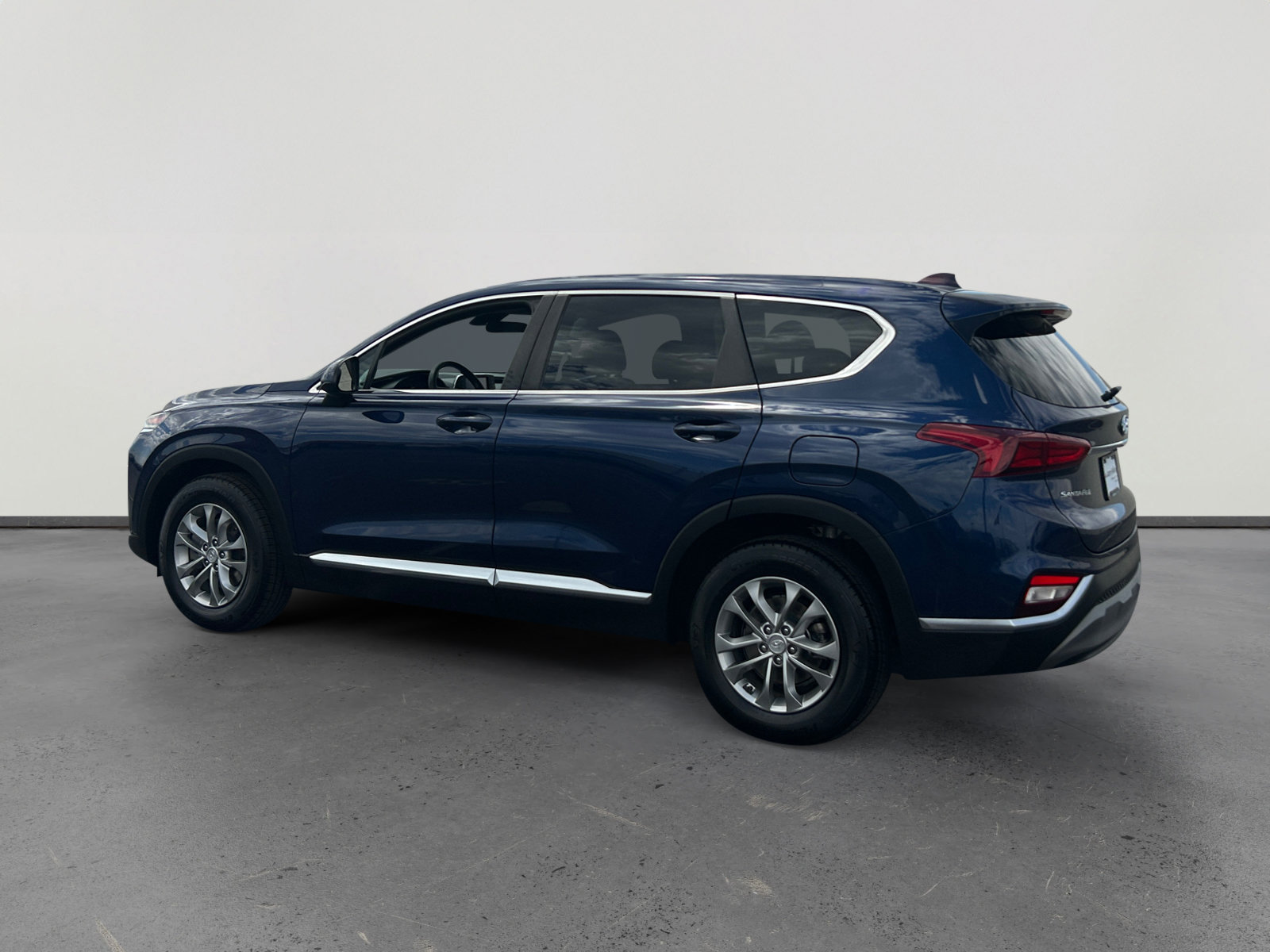 Used 2019 Hyundai Santa Fe SE FWD image 3