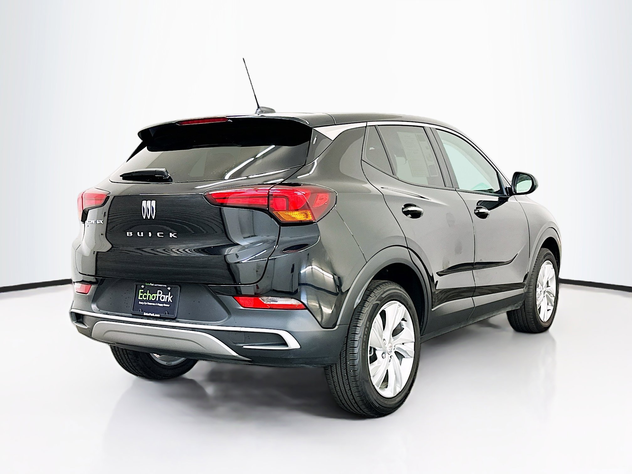 Used 2025 Buick Encore GX Preferred AWD/4WD image 9